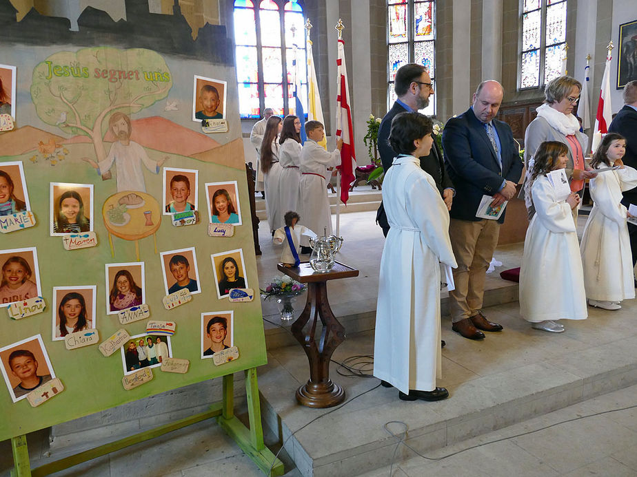 Feier der 1. Heiligen Kommunion in Sankt Crescentius (Foto: Karl-Franz Thiede)